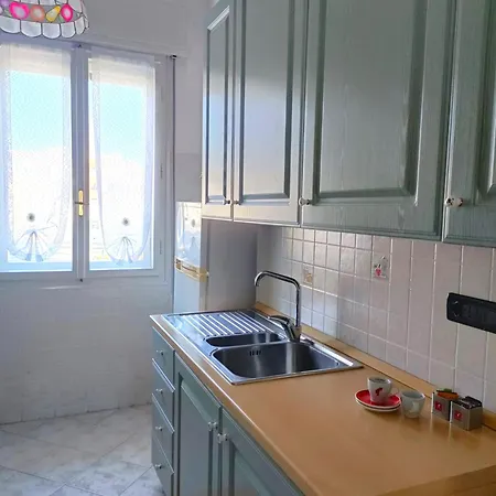 Daire Piazza Hortis Studio *