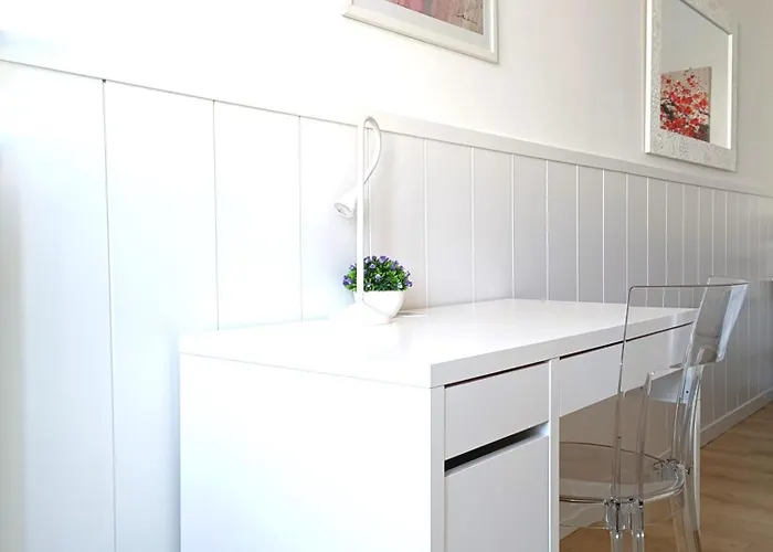 Piazza Hortis Studio 아파트